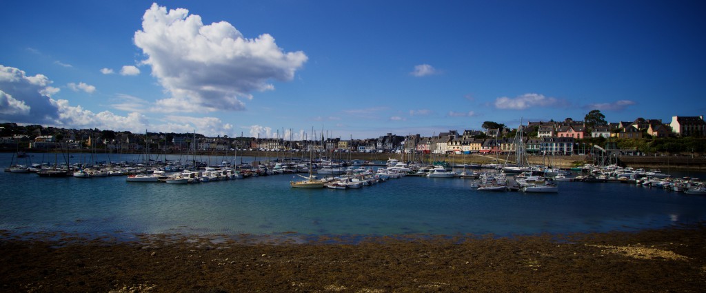 The marina & harbour at Cameret sur Mer